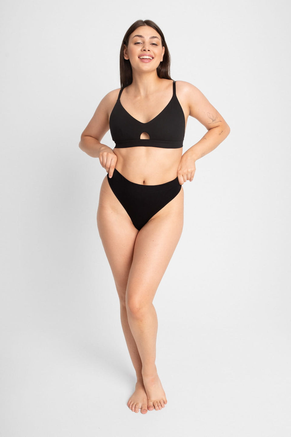 Stringi Miss Loving Black