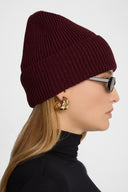 Miss Snug Burgundy Beanie