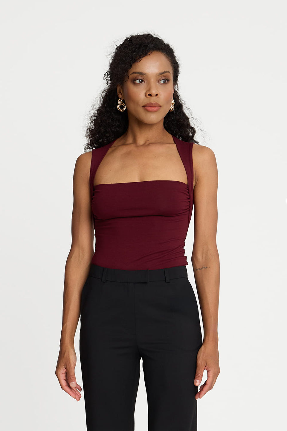 Top Miss Daring Burgundy
